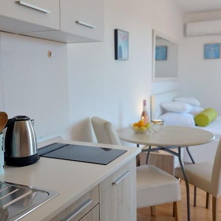 Sea Side Apartments Vodice Exterior photo