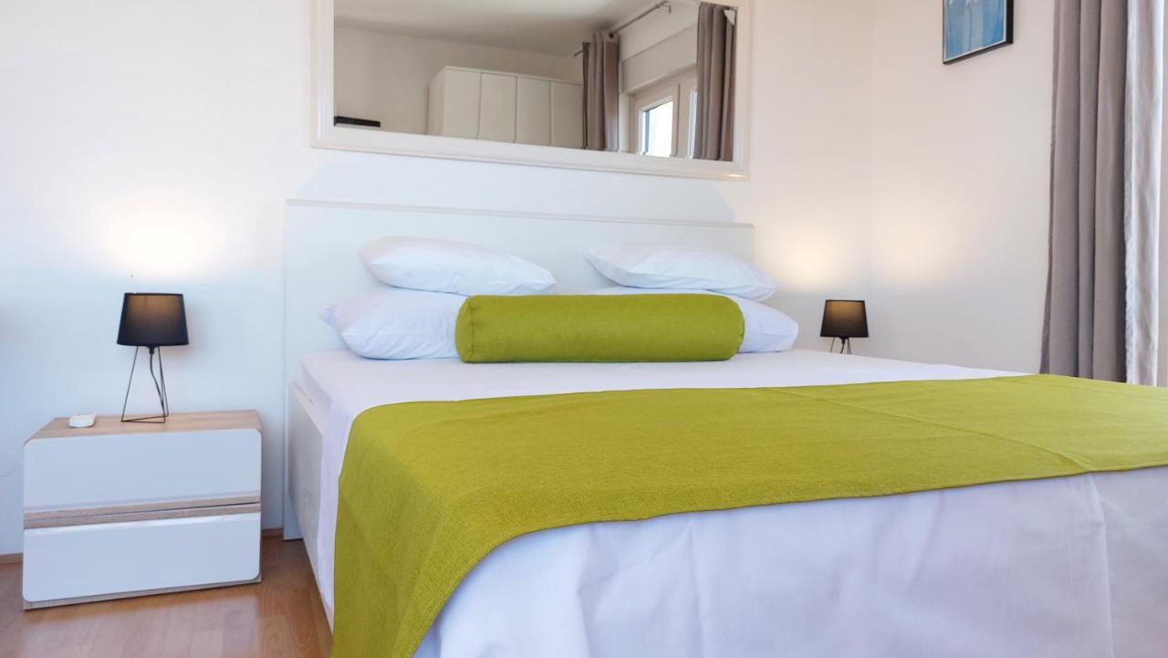 Sea Side Apartments Vodice Exterior photo