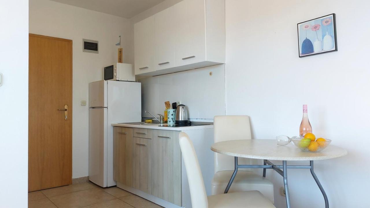 Sea Side Apartments Vodice Exterior photo