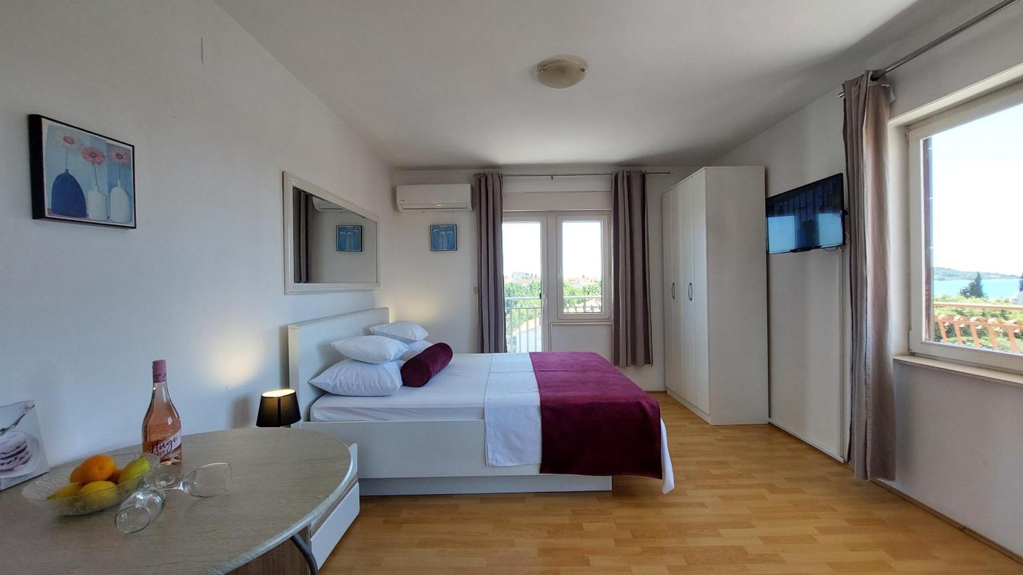 Sea Side Apartments Vodice Exterior photo