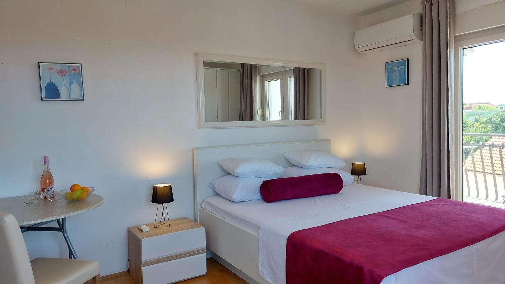 Sea Side Apartments Vodice Exterior photo