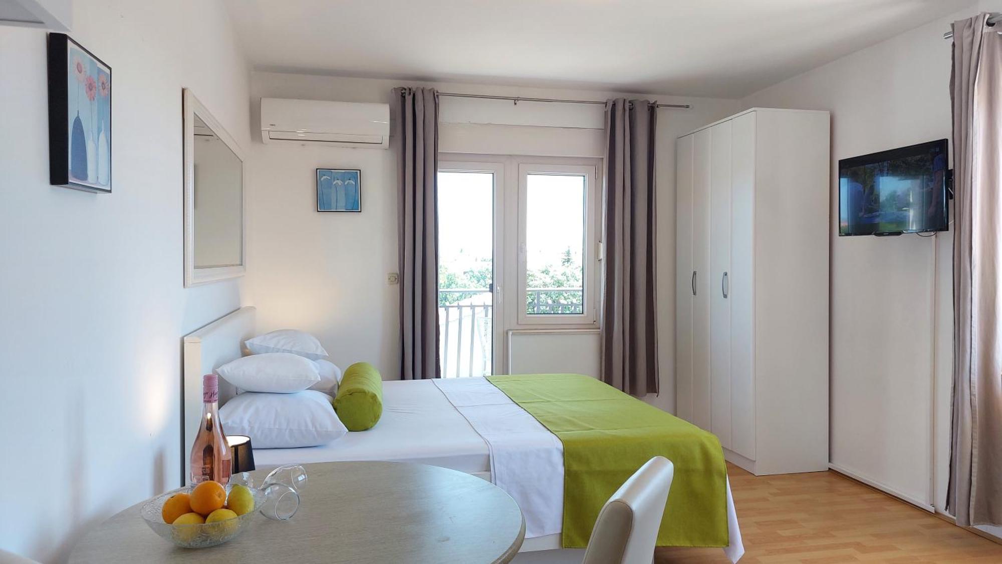 Sea Side Apartments Vodice Exterior photo